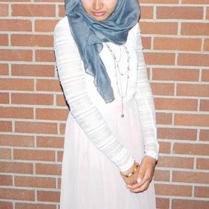 WHITE LACE LONG SLEEVE TOP